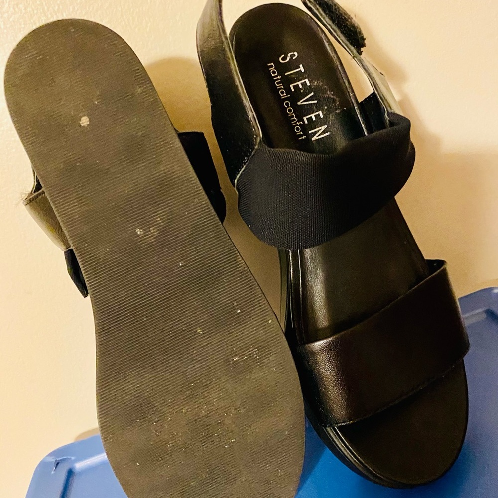 Wedge Sandal - Picture 3 of 4